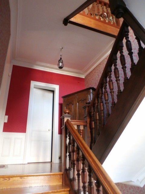 PROPRIETE CENTRE VILLE LES ORMEAUX - NOUVEAU Excellent état. Jardin clos. 